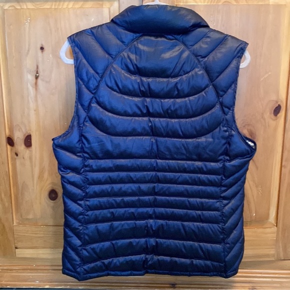 Bernardo Goose Down Vest - Picture 3 of 6
